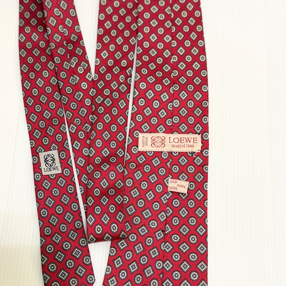 Loewe Madrid 1846 Necktie 100% Silk Tie. Vintage.